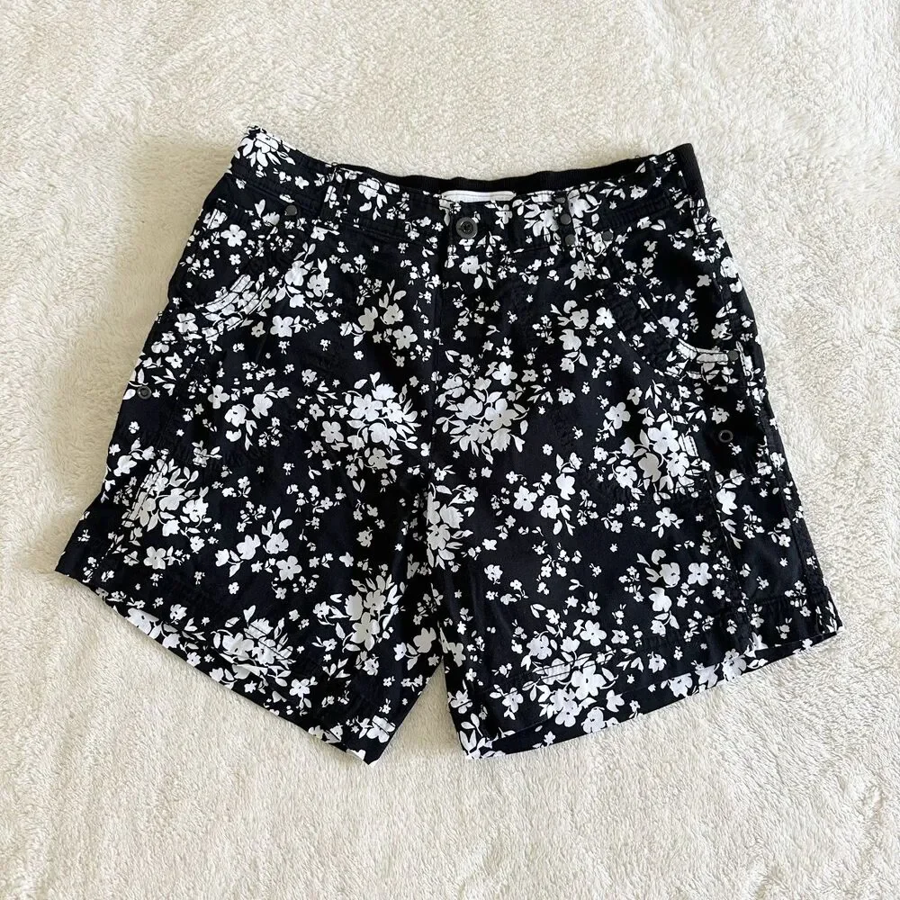 Juniper and Lime Shorts Womens Size S Black White Floral Stretch Waist Cotton